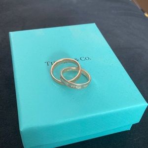 Tiffany interlocking ring size 5